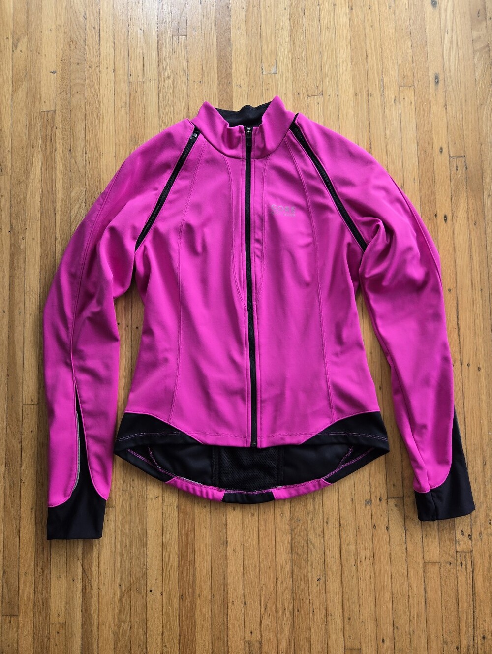 Gore Wear womens Windstopper Soft Shell Jacket
